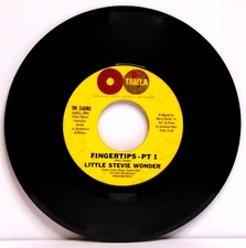Little Stevie Wonder–Fingertips 1963 Tamla – TAMLA 54080 7' Soul 45RPM Record