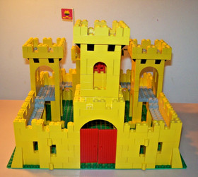 Lego 375/6075 Classic Castle, Complete with Instructions
