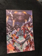  VAMPIRELLA STRIKES #9 INCENTIVE VIRGIN JONATHAN LAU  VARIANT 1 