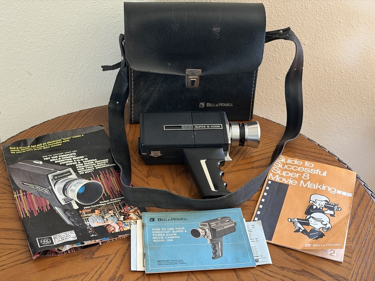 Vintage Bell & Howell 1206 Director Series Focus-Matic Movie