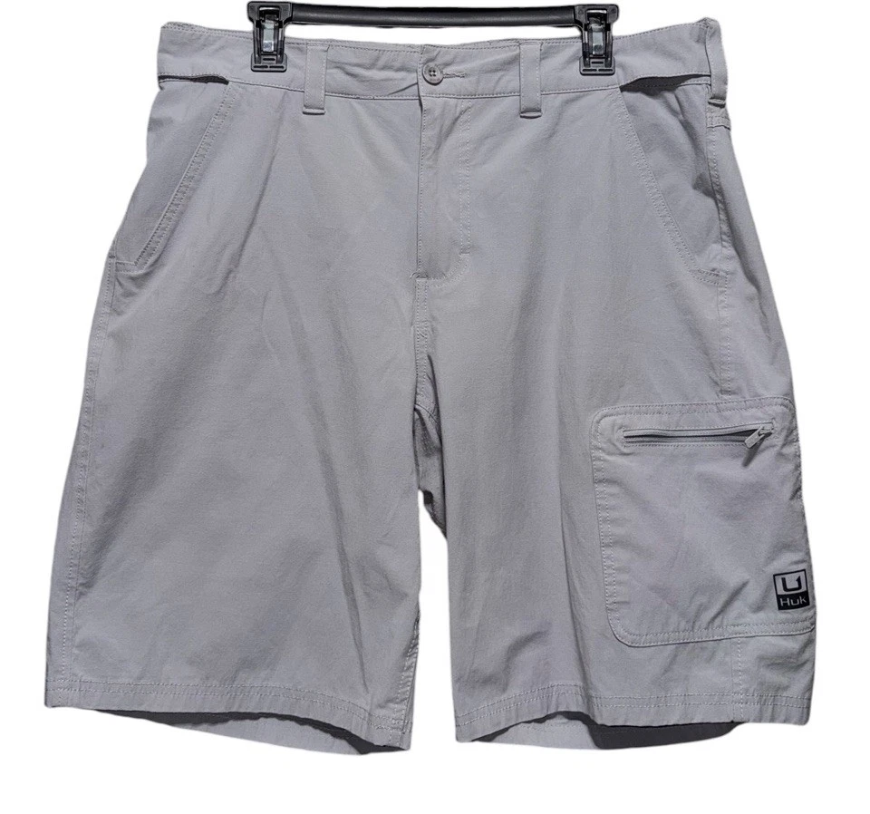 HUK FISHING SHORTS MENS PERFORMANCE CARGO SHORTS GRAY COLOR SIZE LARGE