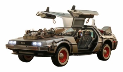 DeLorean Back to the Future III DeLorean Time Machine 1/6 Hot Toys Back to the Future III