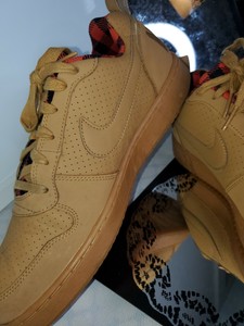 nike court borough tan