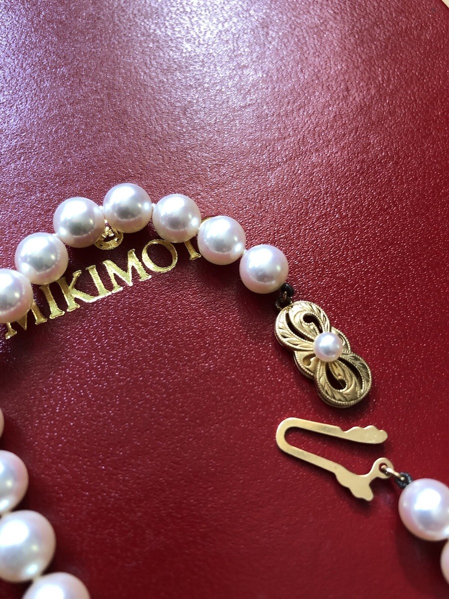 Mikimoto 18k Set Of Pearl Necklace And Earrings With Red Mikimoto 18k Set Of Pearl Necklace And Earrings With Red