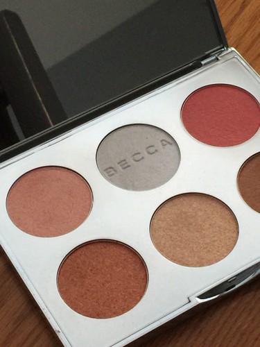 becca apres glow face palette blush bronzer highligher palette