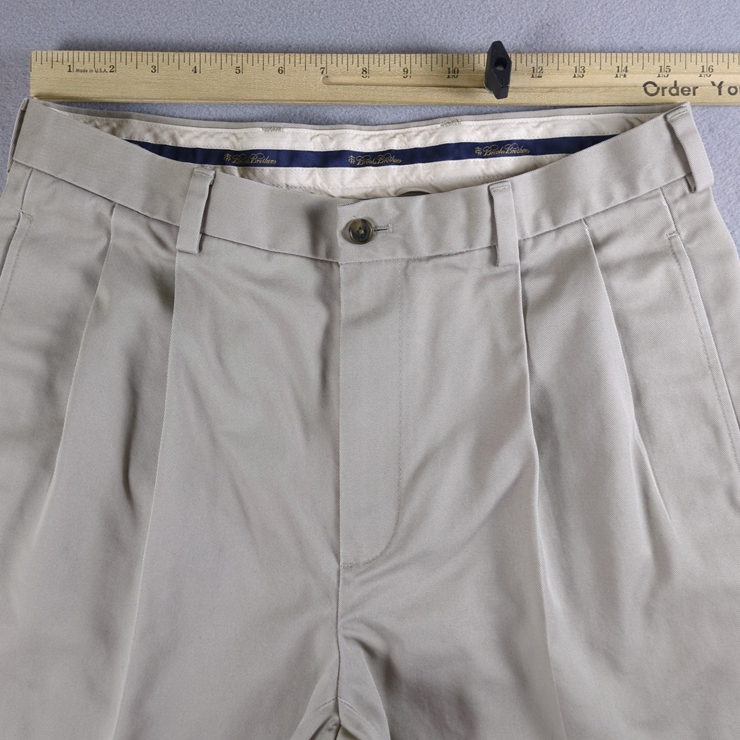 Brooks Brothers Advantage Chino Elliot Pants Mens 33x30 (32x30) Beige Pleated thumbnail 9