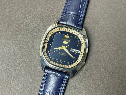 Vintage Seiko 5 Automatic 7009-4040 Navy Blue Dial 35mm Men's Watch