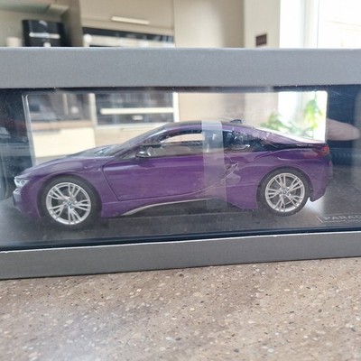 Paragon Models - Maßstab 1:18 Diecast - PA-97087 BMW i8 S - lila