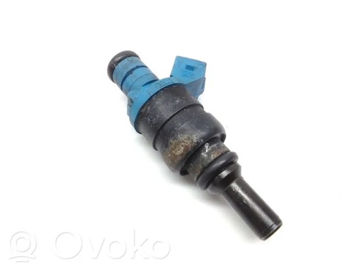 AUDI A4 8D2, B5 Einspritzdüse 058133551F 1.80 Petrol 110kw 1998 32964529