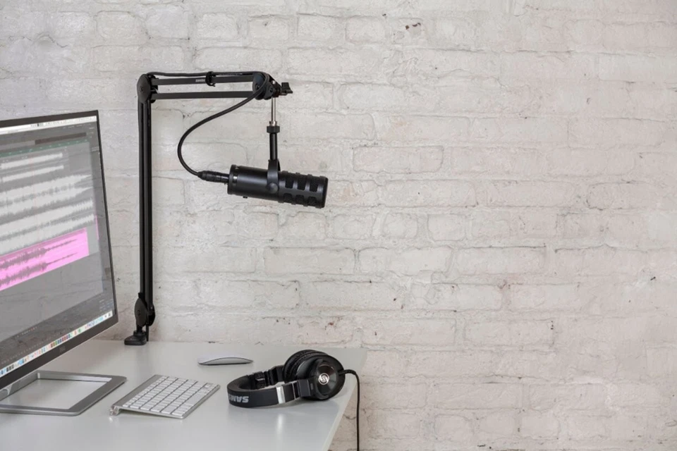 Samson Q9U Professional Dynamic Cardioid Broadcast Microphone USB-C and XLR - Image 4 of 4