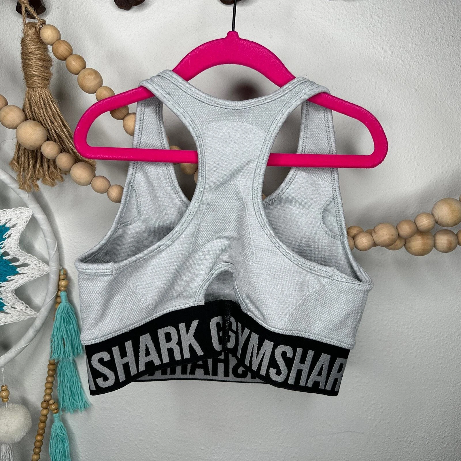 gymshark black sports tank-bra