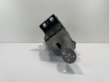 04-09 TOYOTA PRIUS AUTOMATIC TRANSMISSION GEAR SHIFTER SELETOR OEM, 89451-47030