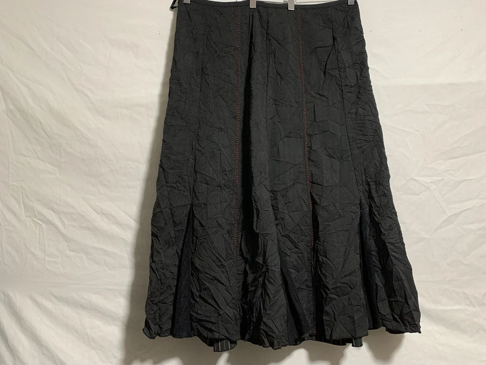 East black & grey lined casual long flare maxi skirt size 16 - Image 3 of 4