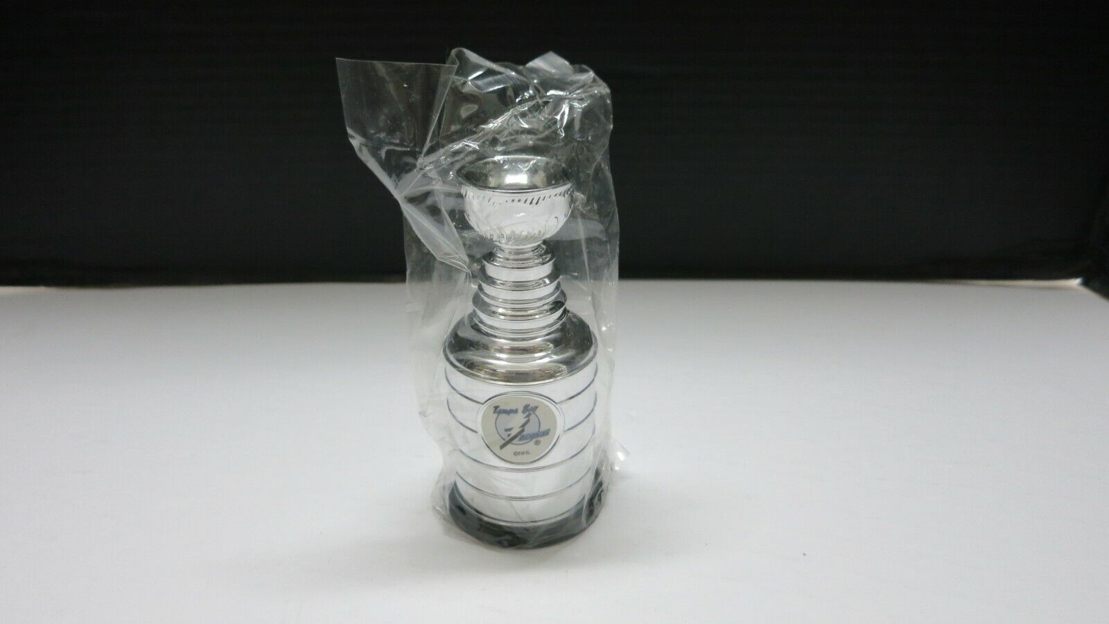 1994 COLLECTIBLE PLASTIC MINI STANLEY CUP ( from Labatts Beer