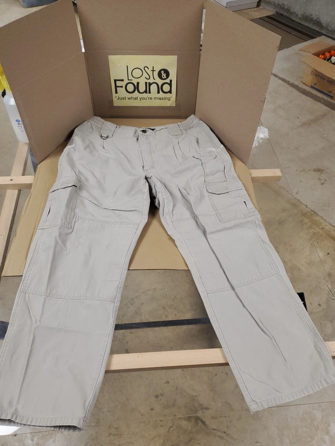 5.11 Tactical Mens Size 36/30 Beige Cargo Pants