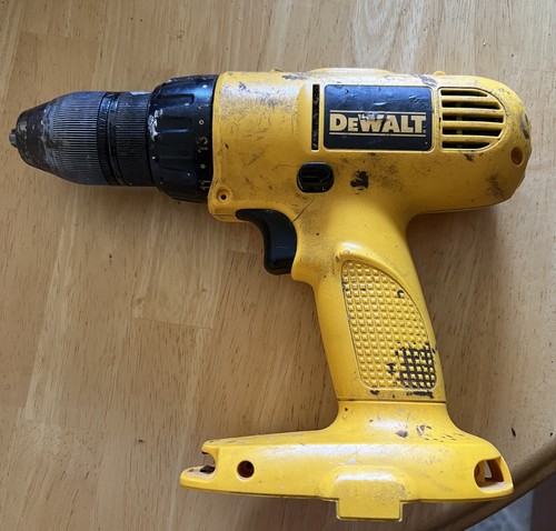 DEWALT DC759 18V Cordless Drill and charger