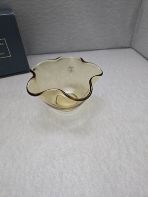 Reed & Barton Miller Rogaska Crystal Amber Flower Bowl 5''