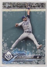 2018 Topps Holiday WalMart Mega Box Metallic Snowflake Kevin Kiermaier g6p