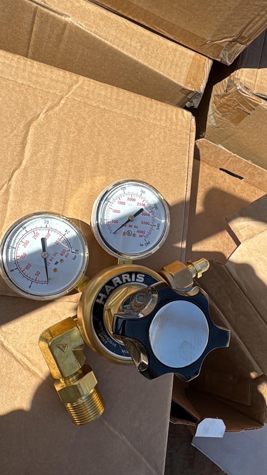 Harris 3520-250 High Flow In-Line Non-Corrosive Regulator Dual Gauges