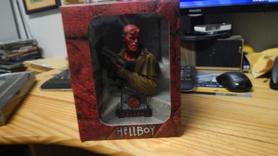 DVD Box Set Hellboy Directors Cut Limited Edition mit Hellboy Büste