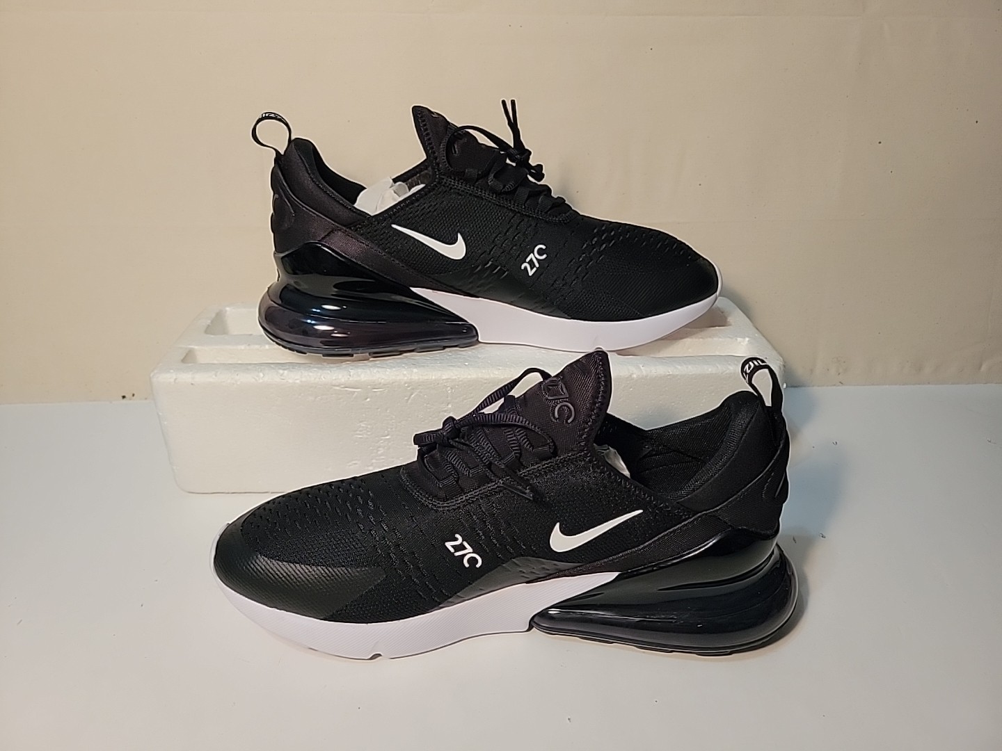 SAOLA NIKE SNEAKER CASUAL UOMO AIR Max 270 NERO BIANCO AH8050 002 TAGLIA:14