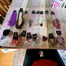Paparazzi Lot Of 16 - 8 Necklace Earring Sets 8 Bracelets Listing 5