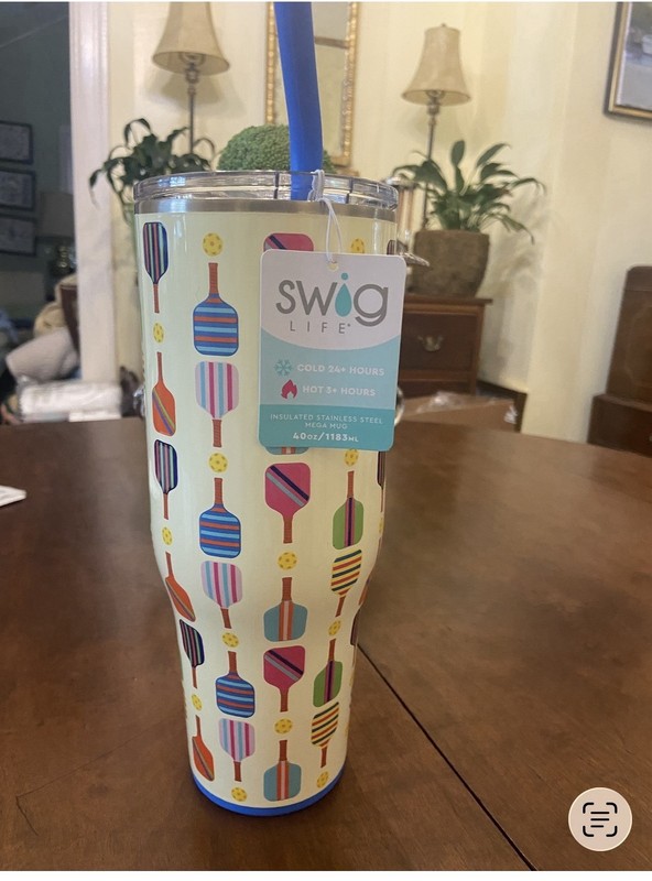 NWT Swig Life 40 Oz Pickleball Water Bottle NWT