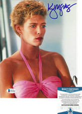 KELLY MCGILLIS SIGNED 'CAT CHASER' 8x10 MOVIE PHOTO ACTRESS BECKETT COA BAS