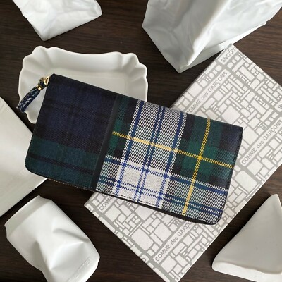 小物 COMME des GARCONS TARTANPATCHWORK WALLET COMME des GARÇONS Large Wallet Tartan Patchwork Green | eBay