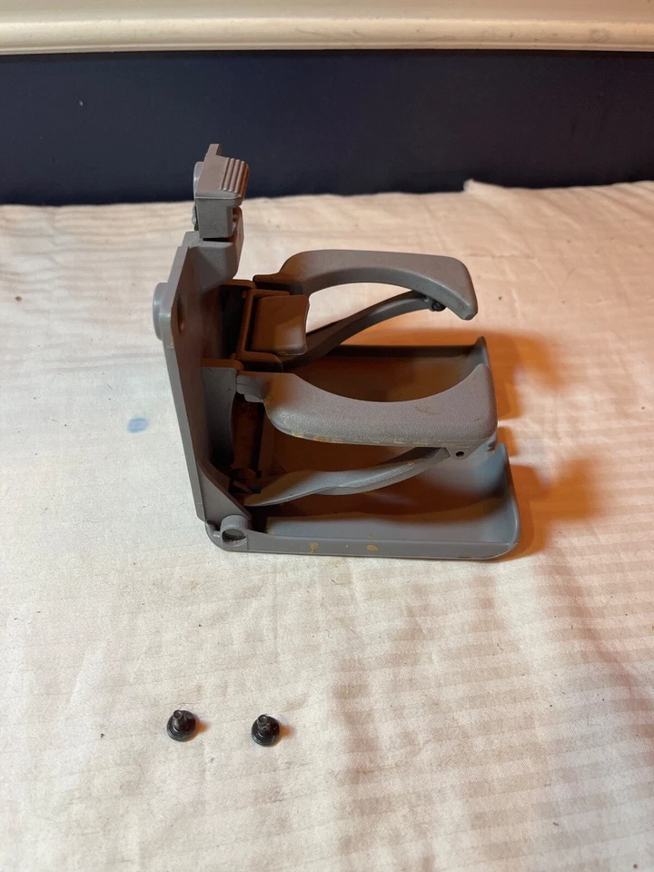 Portavasos delantero plegable Toyota Sienna 1998-2003 gris 66996-ae010 OEM Foto 2 de 4