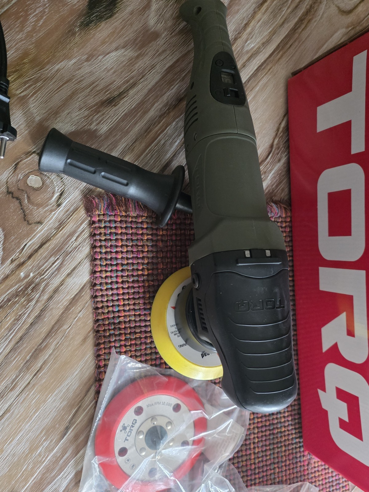 TORQ TORQ10FX Random Orbital Polisher 700W 6-Speed Dual Acti