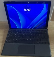 Microsoft Surface Pro 7 i5 8GB RAM 256GB SSD Windows 11 Pro 