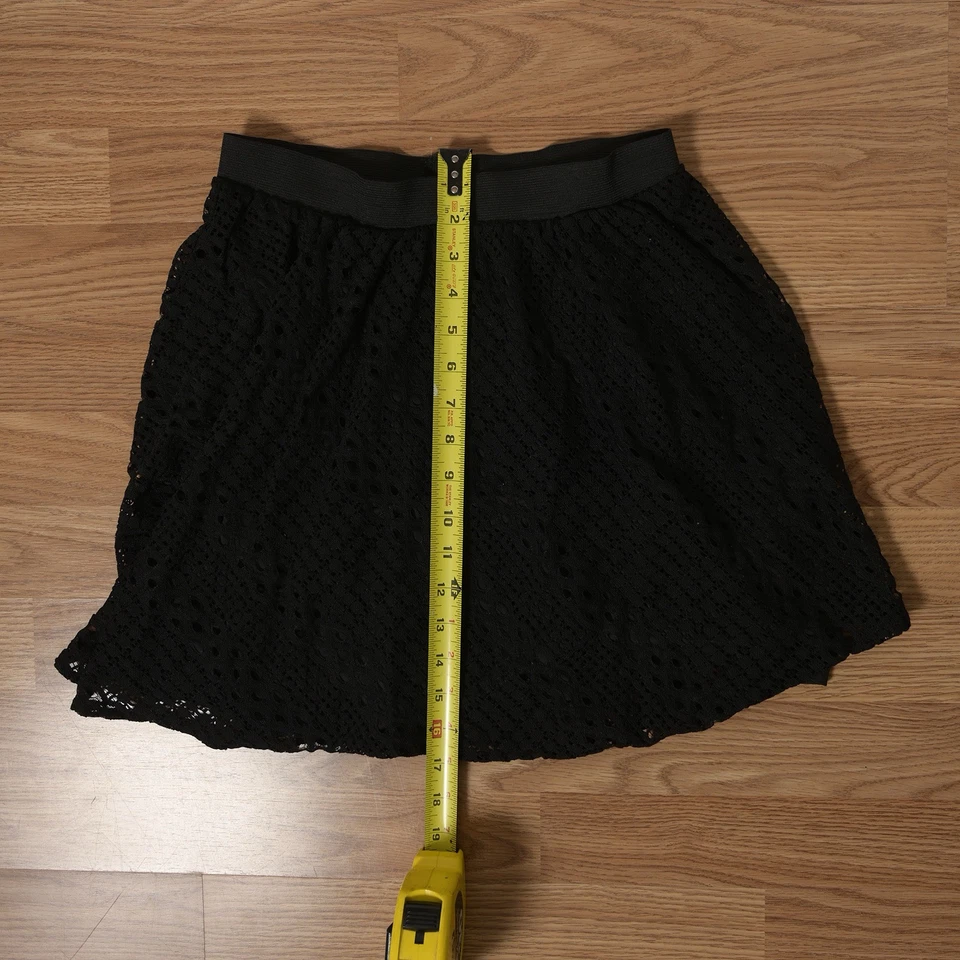 Splash Women’s 12 Short Black Crochet Pattern Elastic Band Waist Short Skirt - Image 4 of 4