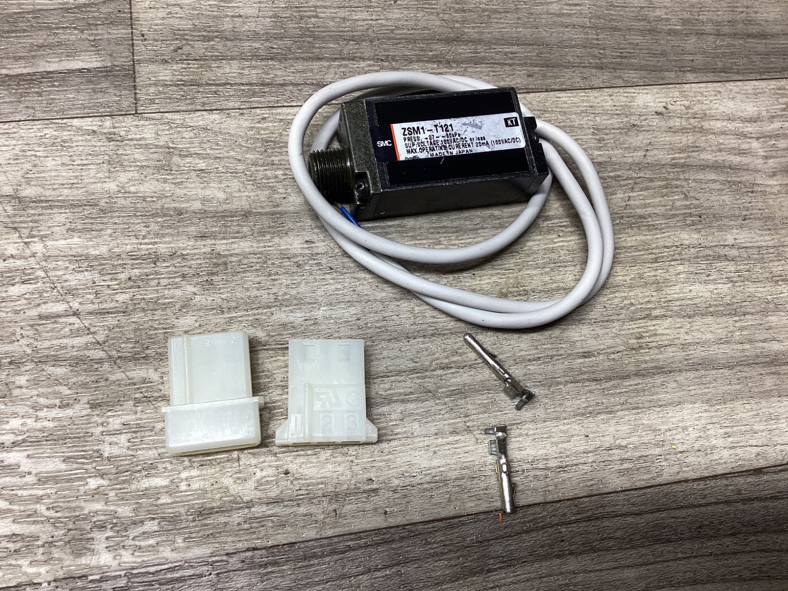 SMC ZSM1-T121 VACUUM SWITCH #103N86