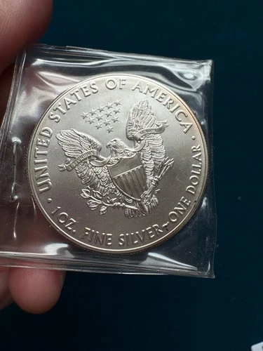 2016 WALKING LIBERTY AMERICAN EAGLE .999 FINE SILVER DOLLAR COIN 1oz. $1 USA