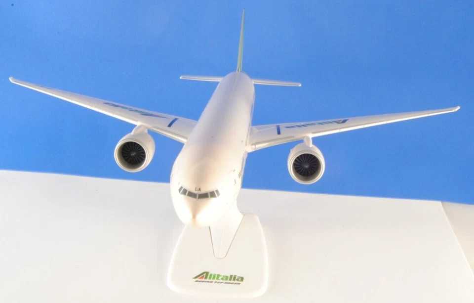 HERPA 612555 Aereo modello Boeing 777-300ER compagnia Alitalia 1:200 Snap-Fit - Immagine 4 di 4