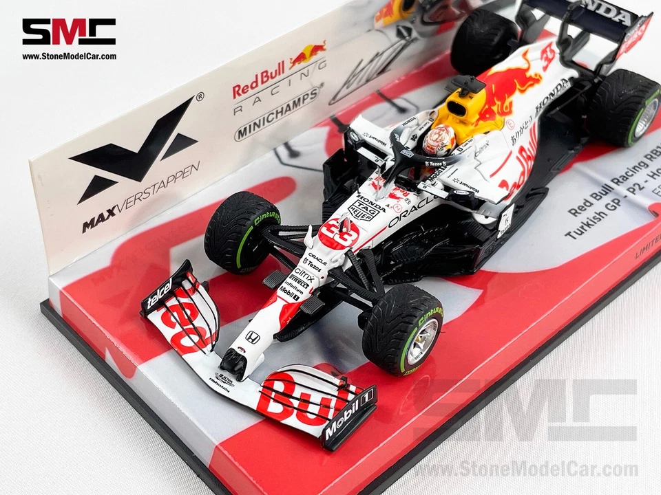 Red Bull F1 RB16B Max Verstappen Turkish GP 2021 World Champion 1:43 MINICHAMPS - Image 4 of 4