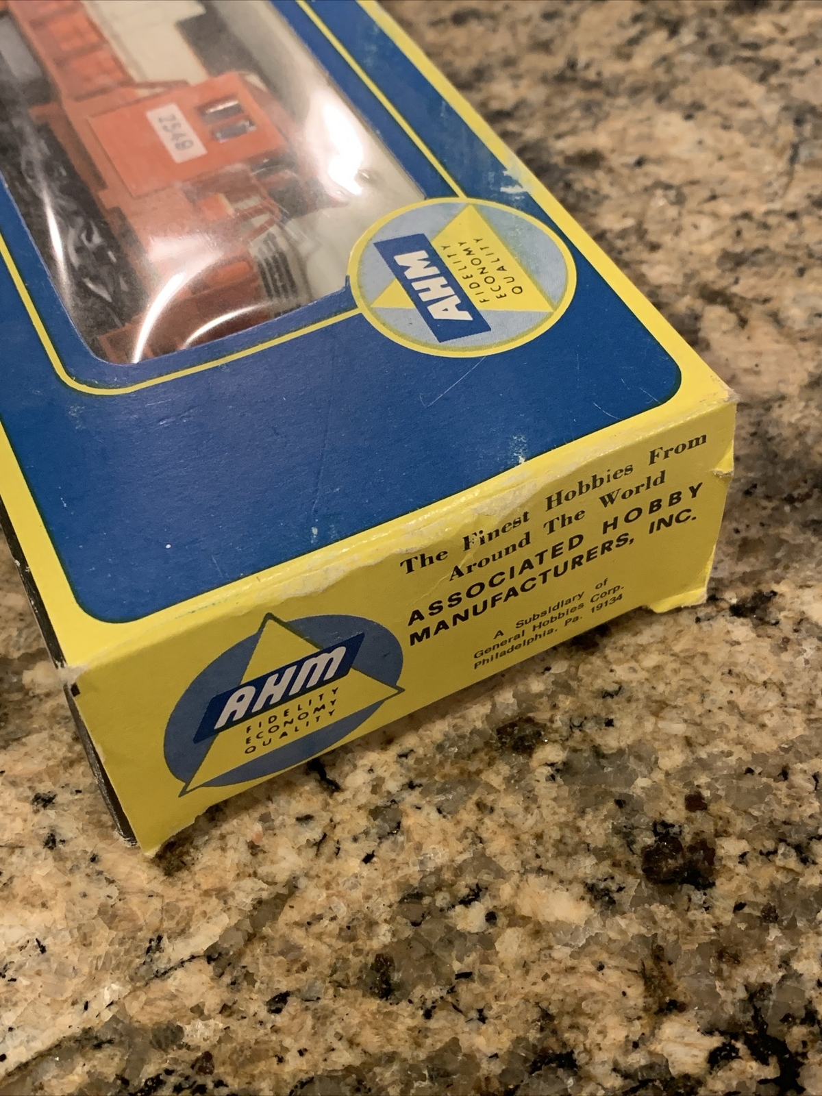 HO Scale AHM, Diesel Western Maryland, 503005. EMD SD40