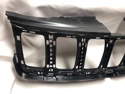 0ab08t5b7853y8wページ 2017-2020 Jeep Grand Cherokee Upper Grille 68258419AC NEW OEM | eBay