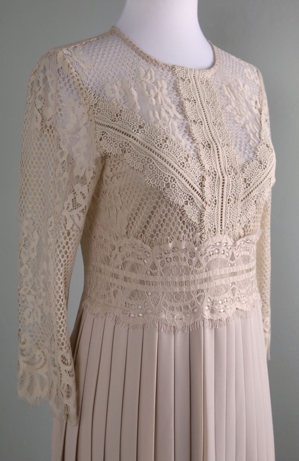 ZARA NWT $69 Beige Lace Gorgeous Sheer Trim Pleated Swing Dress Size XS thumbnail 3