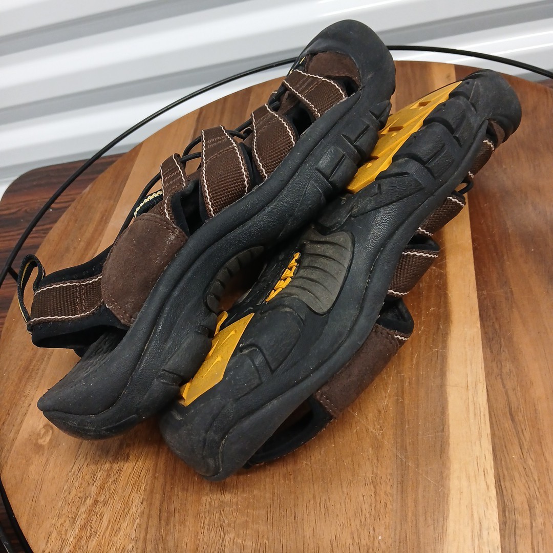 Sandali sportivi Keen Newport H2 impermeabili in pelle marrone da uomo taglia 8 5