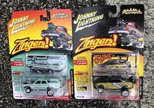 NEW 2021 JOHNNY LIGHTNING STREET FREAKS ZINGERS 2011 CAMARO & 1969 KINGSWOOD EST