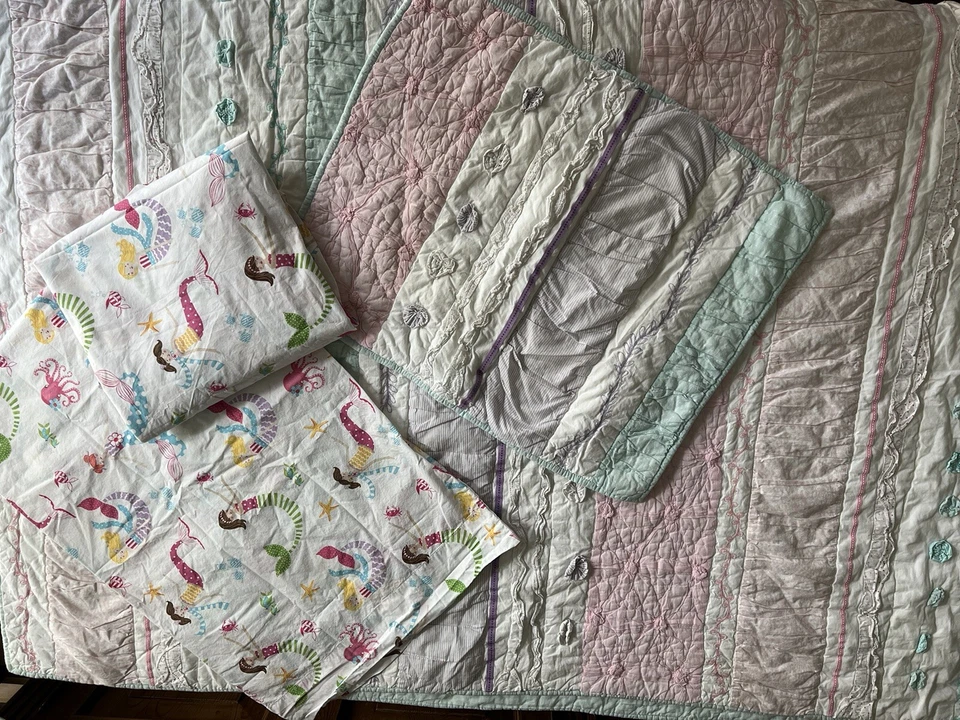 Edredón de sirena Pottery Barn Kids Bailey con volantes doble reversible + farsa + sábana LEER Foto 2 de 4