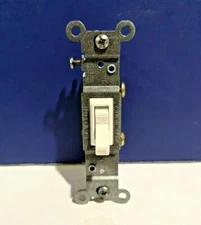 3-PK Leviton WHITE Single Pole Grounding Toggle Light Switch NEW 1451-2W