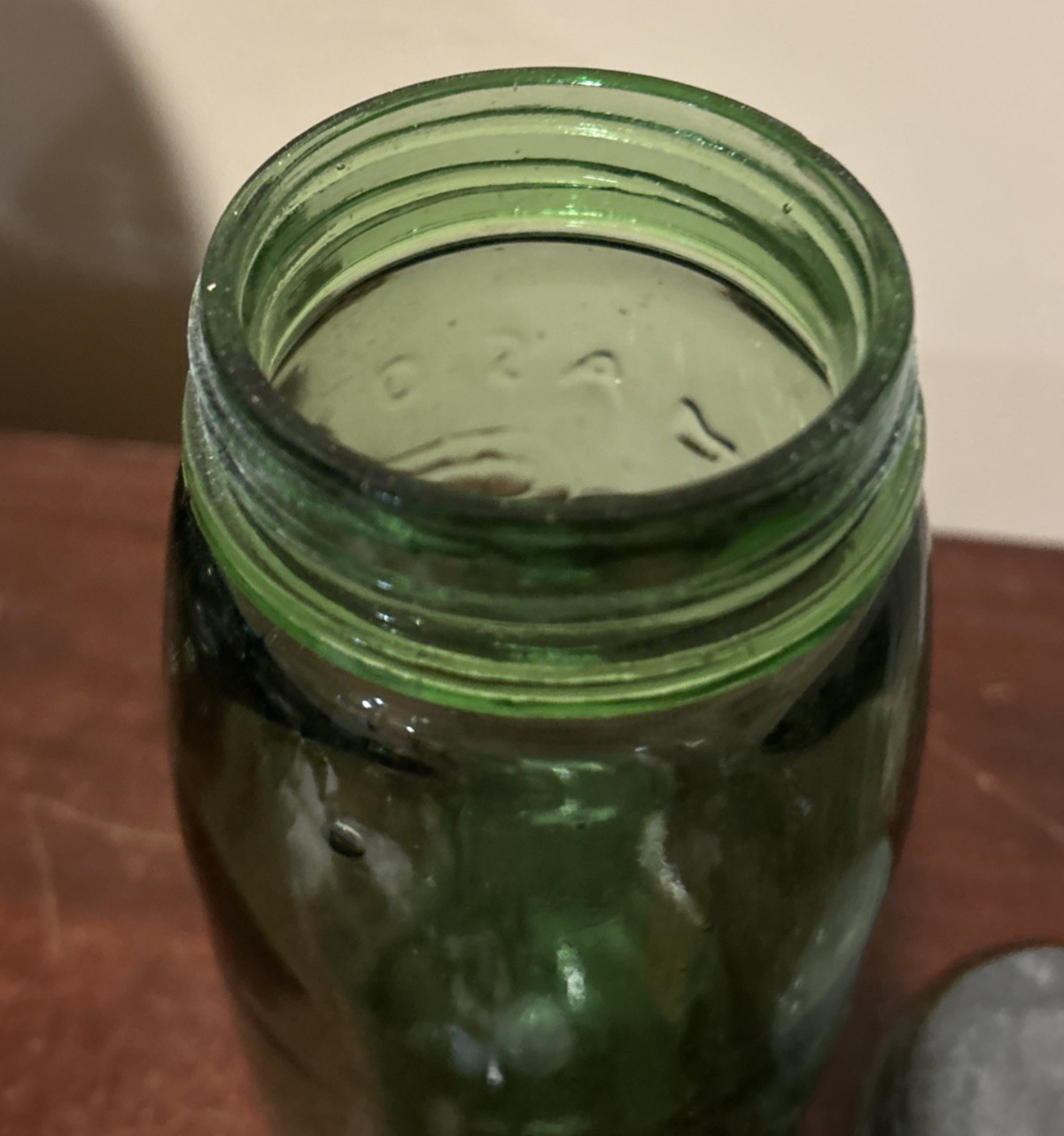 Vintage  Green Quart Mason's Patent Nov 30 1858 Canning Jar Zinc Lid H362