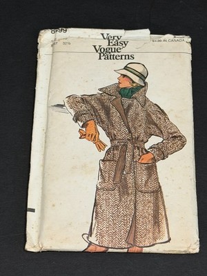 Vtg Vogue 8699 UNCUT Very Easy Loose Wrap Coat Raglan Sleeve Sz 10