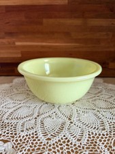 McKee Seville Yellow Bowl Uranium 7.5" - RARE - GLOWS