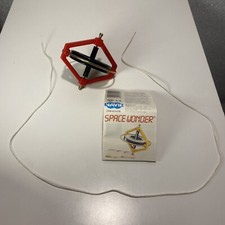 Space Wonder Spinning Top with Instructions Red Navir