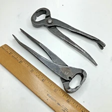 2-Vintage Oak Leaf & Vaughn Bushnell Carpenters Pincers Snips Pliers Nail Puller