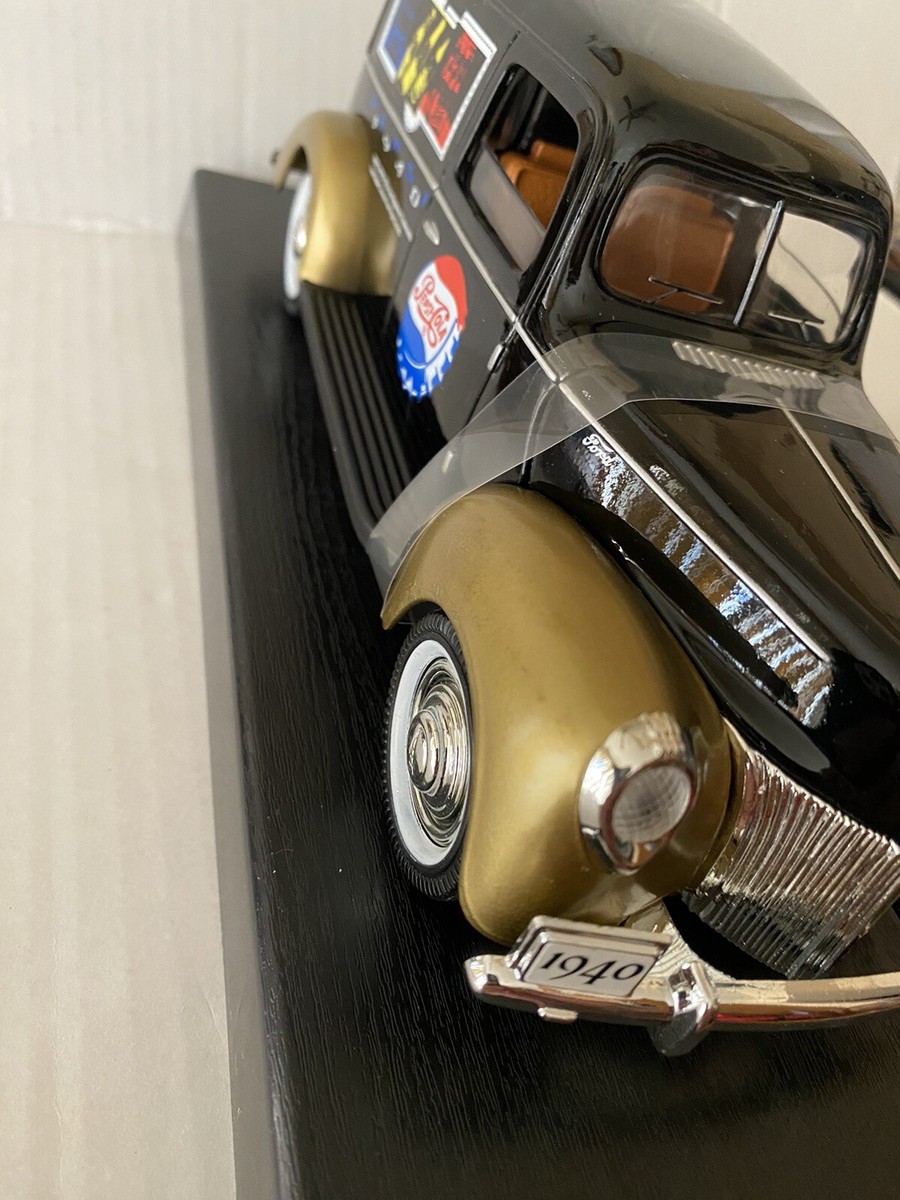 Premier Edition Ford 1940 Pepsi Truck Wagon 1:18 Diecast Replica
